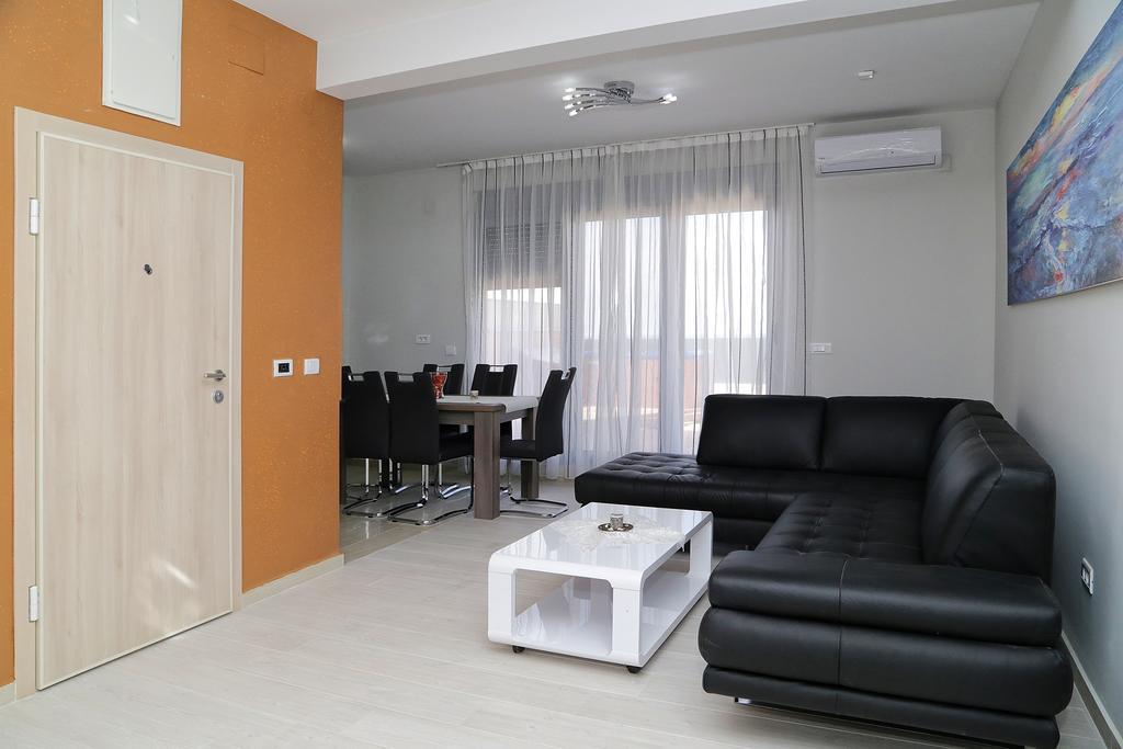 Apartmani Meb Dobra Voda Ngoại thất bức ảnh